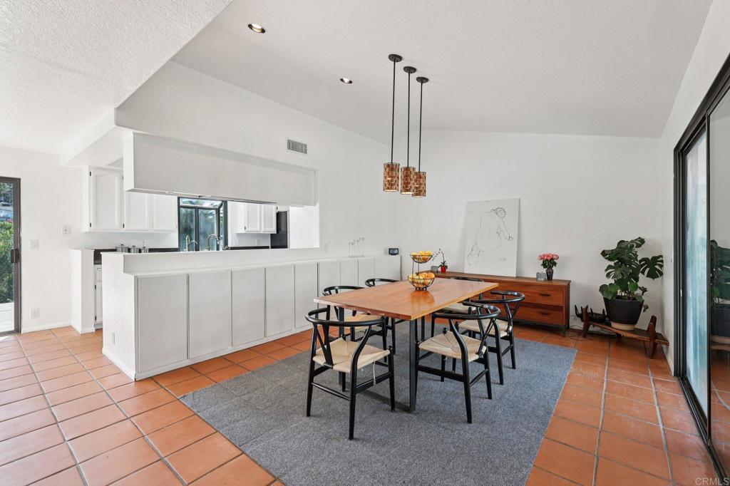 1761 Winterwarm Drive Fallbrook, CA 92028 - Photo 12 of 73