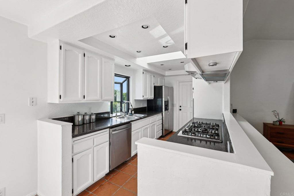 1761 Winterwarm Drive Fallbrook, CA 92028 - Photo 16 of 73