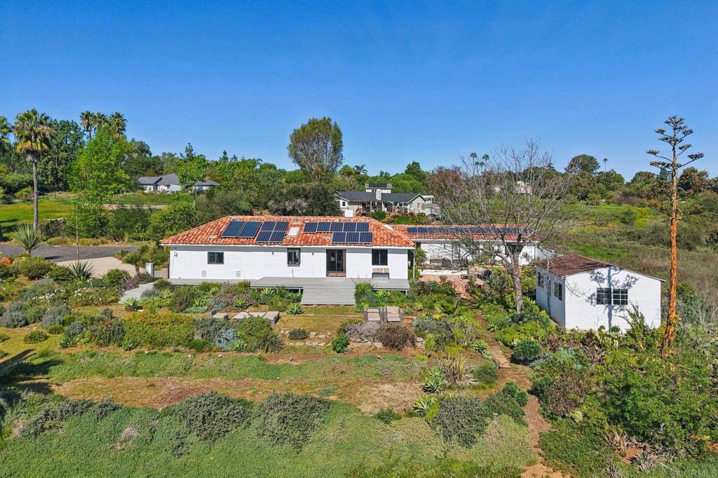 1761 Winterwarm Drive Fallbrook, CA 92028 - Photo 2 of 73