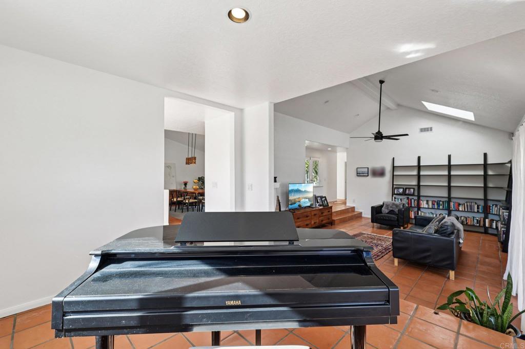 1761 Winterwarm Drive Fallbrook, CA 92028 - Photo 23 of 73