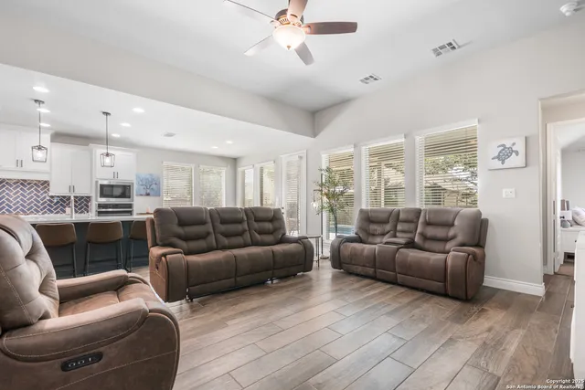 $633,500 | 123 Capano Creek, Boerne, TX 78006