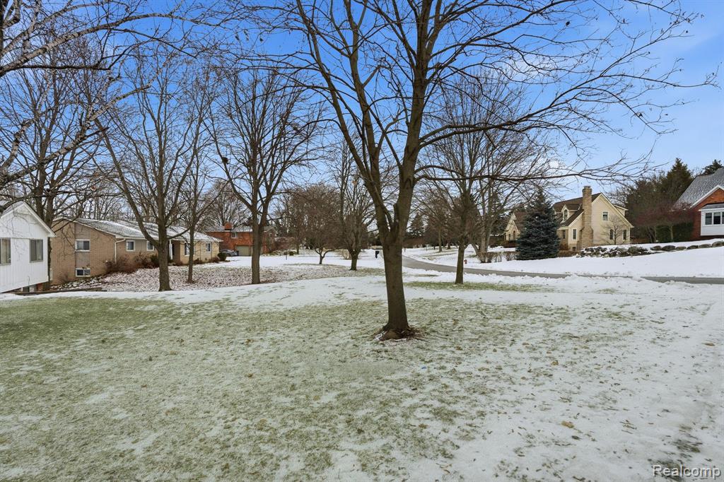 1348 New Life Lane Rochester Hills, MI 48309 - Photo 4 of 42