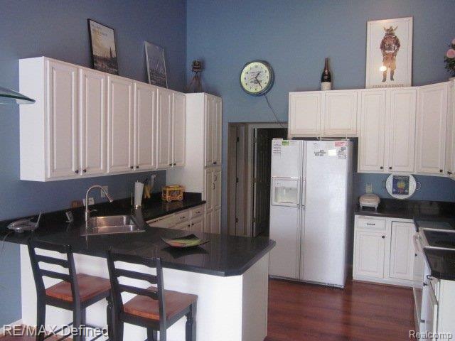 3161 Topview Court, Unit 49 Rochester, MI 48309 - Photo 8 of 24 Kitchen