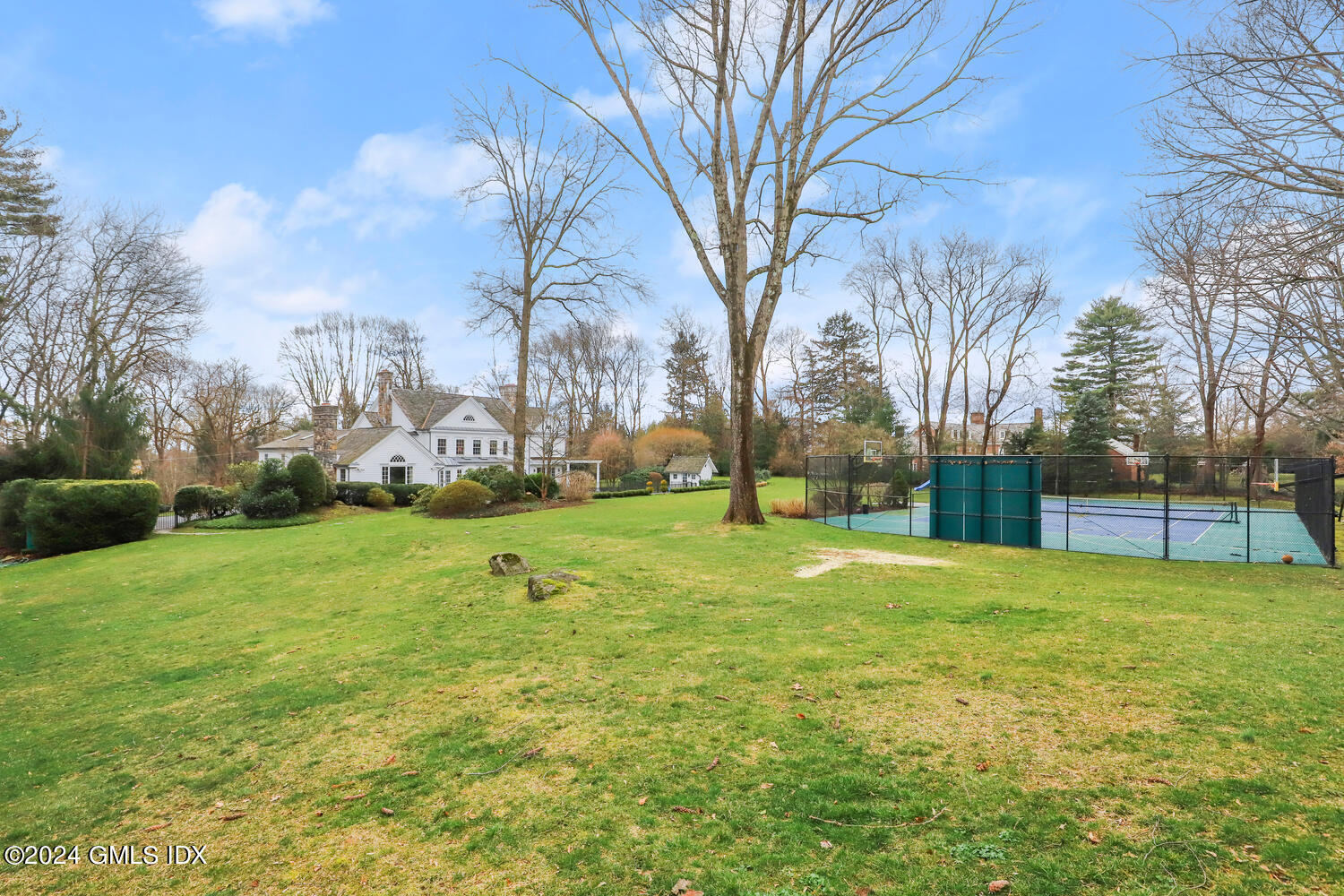 2 Lauder Way Greenwich, CT 06830 - Photo 15 of 25 a view of yard with tree