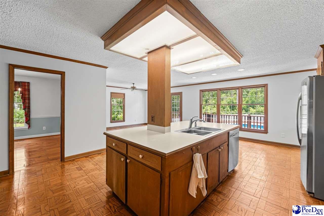 808 Wedgefield Road Florence, SC 29501 - Photo 11 of 50 Gallery Image 11