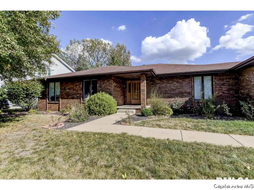 34 Brighton Road Springfield, IL 62702 - Photo 2 of 34