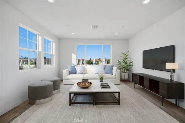 $1,058,000 | 4805 Arroyo Run, Moorpark, CA 93021