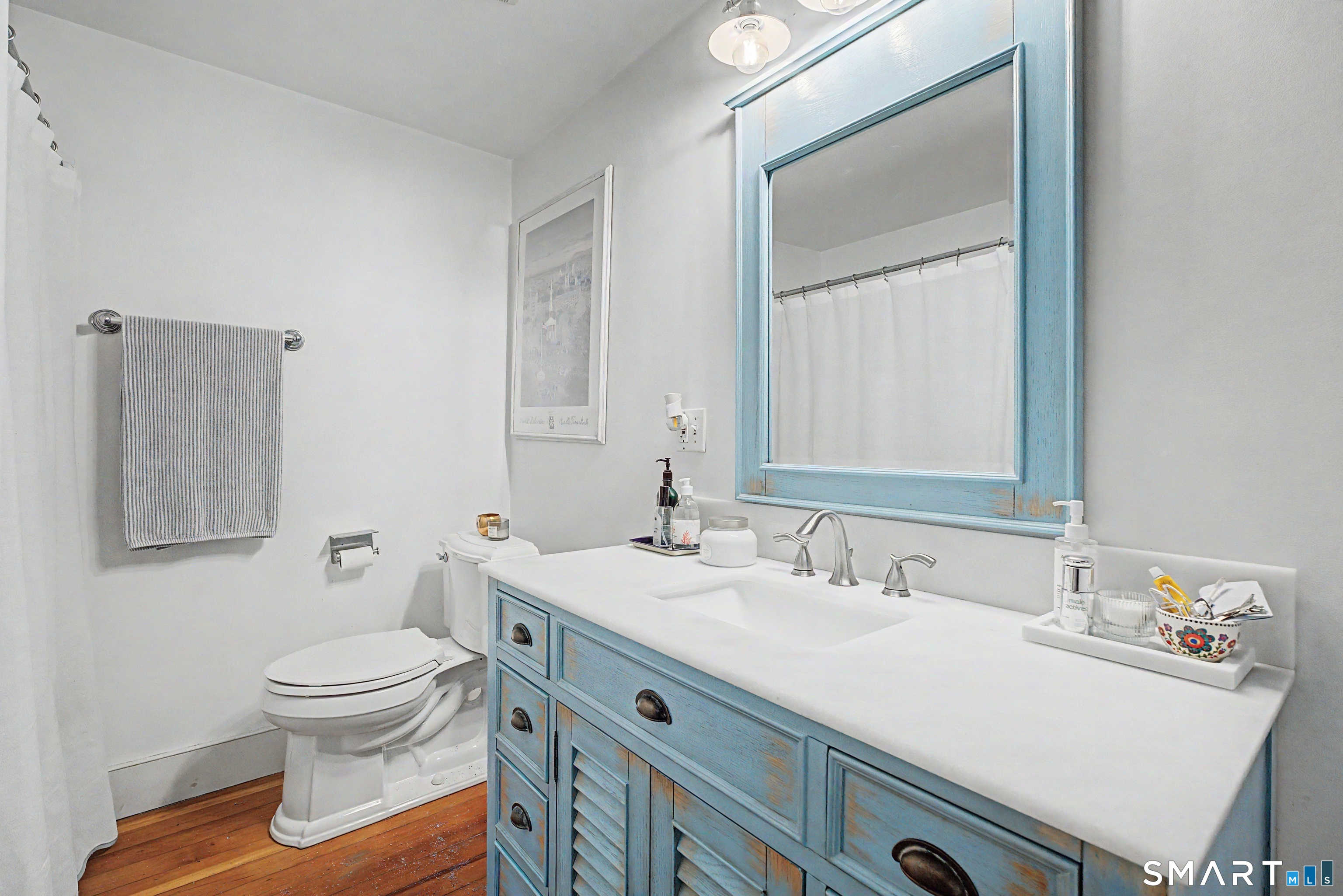 602 Durham Road Madison, CT 06443 - Photo 25 of 34 Second full bath with bath tub
