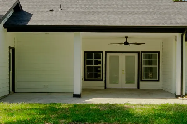 $465,000 | 1608 Southern Oaks Drive, Conroe, TX 77301