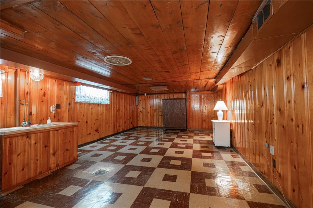 170 Gass Road Pittsburgh, PA 15229 - Photo 26 of 40 Gallery Image 26