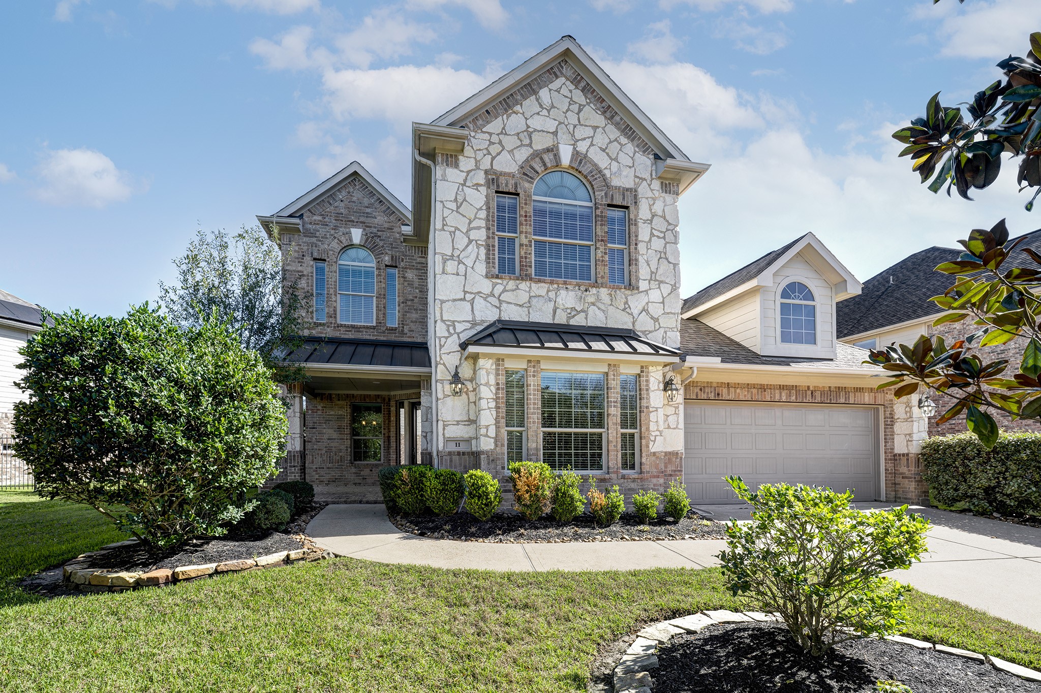11 Red Wagon Drive Spring, TX 77389 - Photo 2 of 32 Welcome to 11 Red Wagon located in highly desired Creekside Park in The Woodlands!