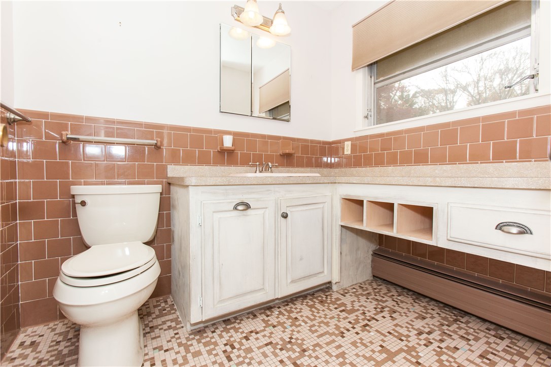 133 Forge Road North Kingstown, RI 02852 - Photo 20 of 35 Master bath with shower stall.