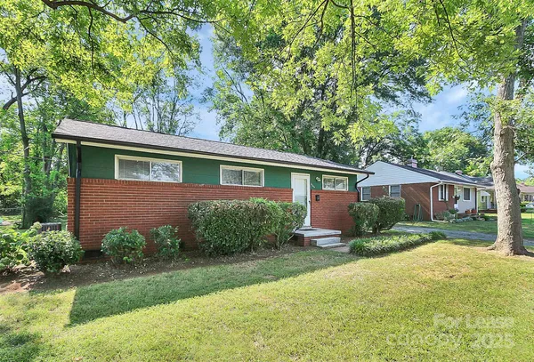 $1,599 | 2244 English Drive, Charlotte, NC 28216