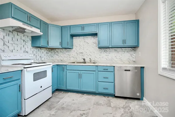 $1,599 | 2244 English Drive, Charlotte, NC 28216