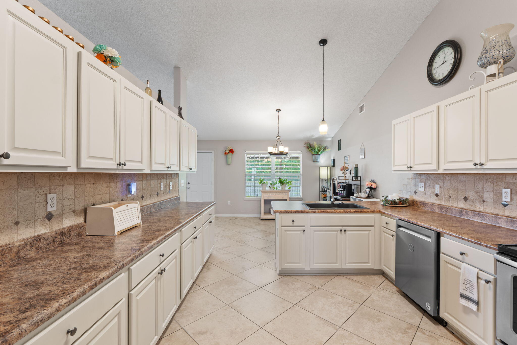 2108 Hagood Loop Crestview, FL 32536 - Photo 19 of 41 20-web-or-mls-Final-20