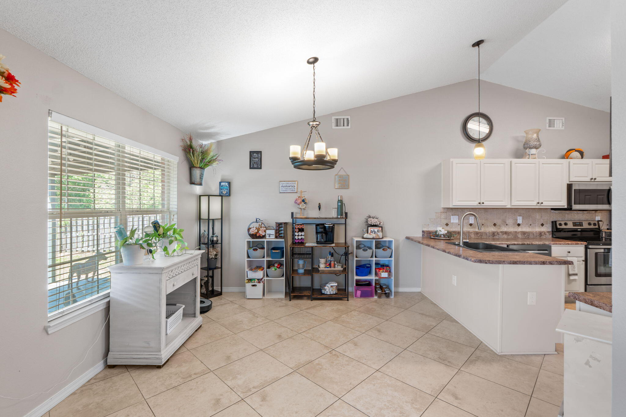 2108 Hagood Loop Crestview, FL 32536 - Photo 4 of 41 15-web-or-mls-Final-15