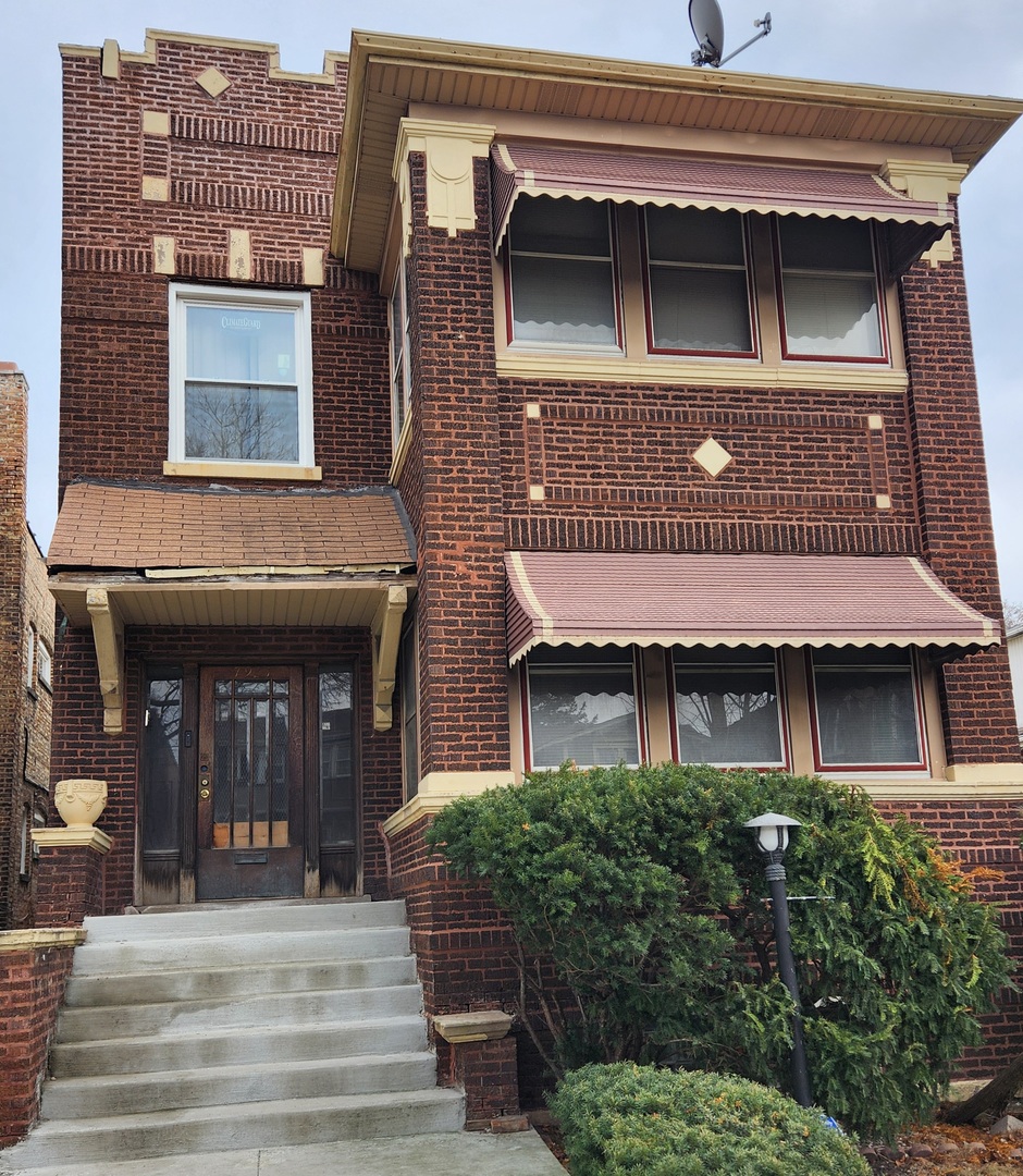 a front view of a house