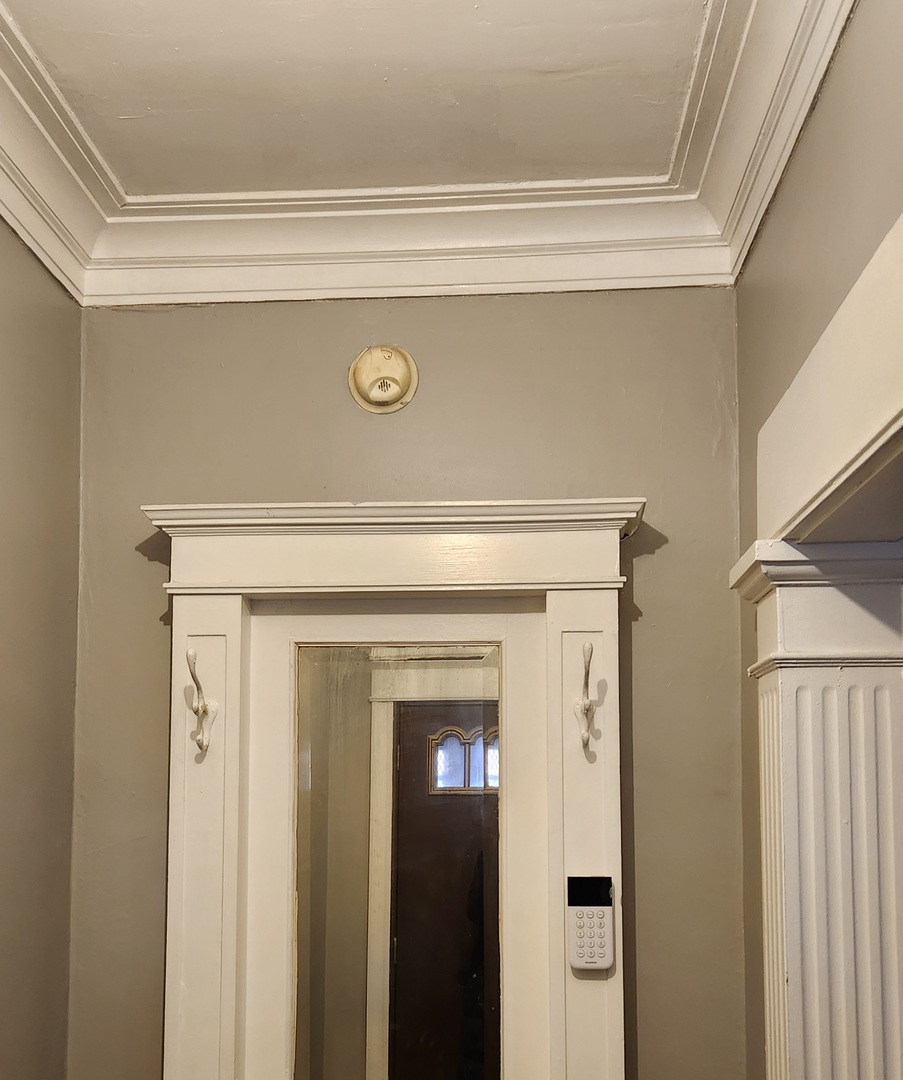 7927 South Justine Street Chicago, IL 60620 - Photo 3 of 9 a view of a closet