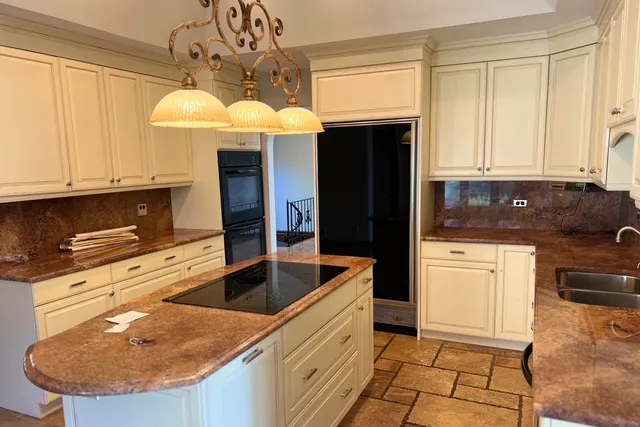 $995,000 | 9630 Reding Circle, Des Plaines, IL 60016