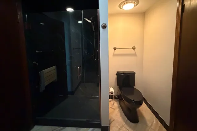 $995,000 | 9630 Reding Circle, Des Plaines, IL 60016