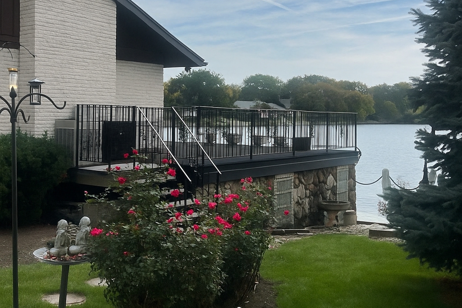 9630 Reding Circle Des Plaines, IL 60016 - Photo 3 of 30 a view of a fountain in front of house