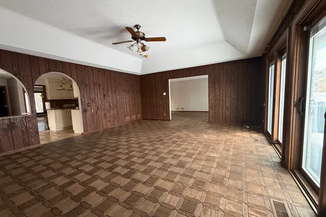 $995,000 | 9630 Reding Circle, Des Plaines, IL 60016