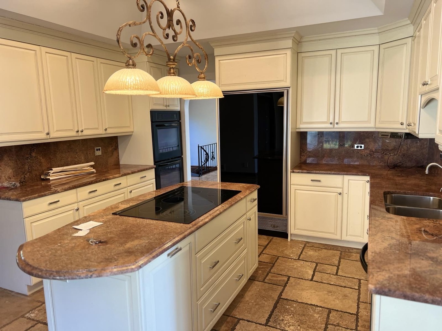 9630 Reding Circle Des Plaines, IL 60016 - Photo 10 of 30 a kitchen with a sink stove and cabinets