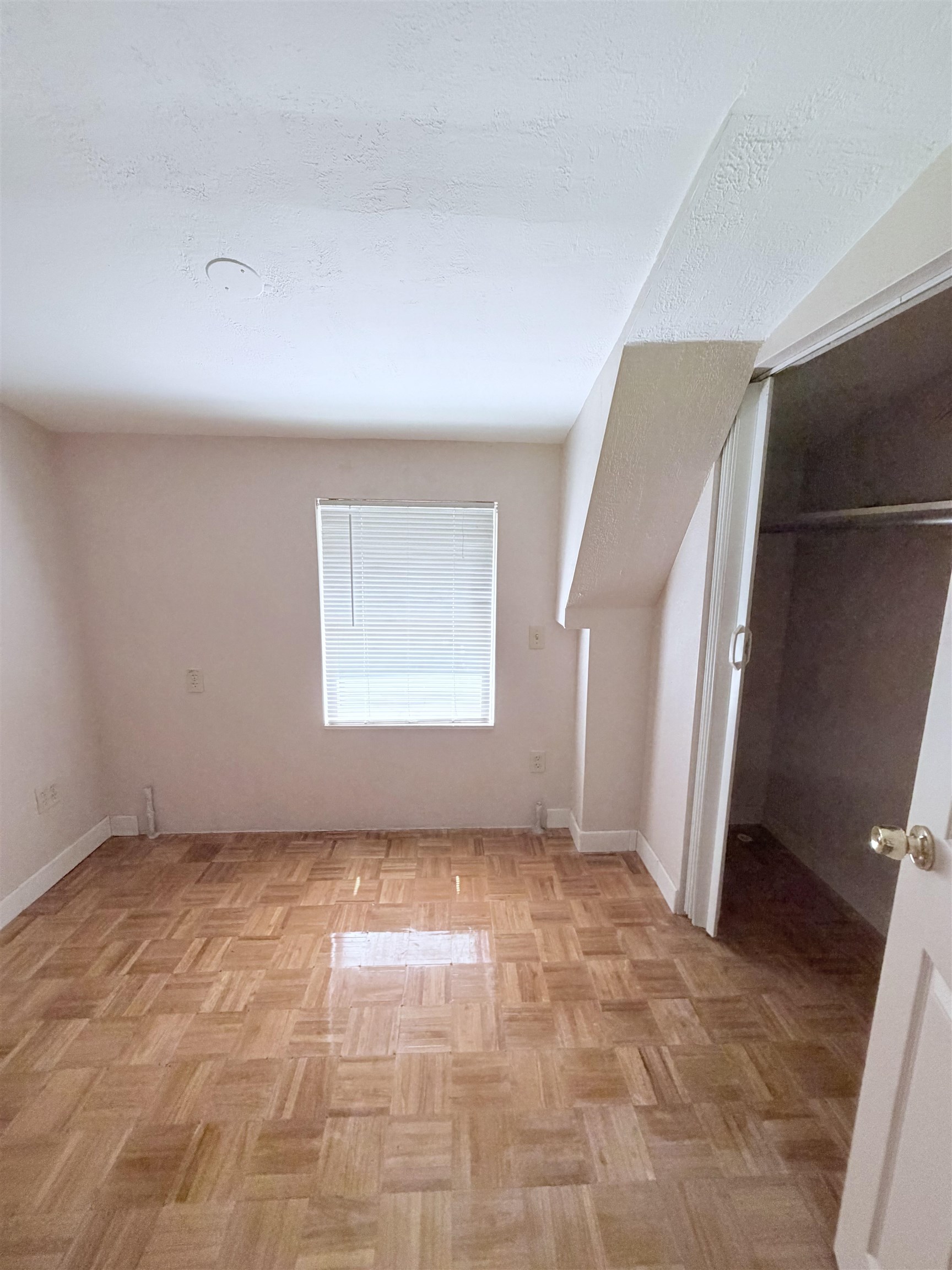 301 South Hill Road New Boston, NH 03070 - Photo 14 of 15 Gallery Image 14
