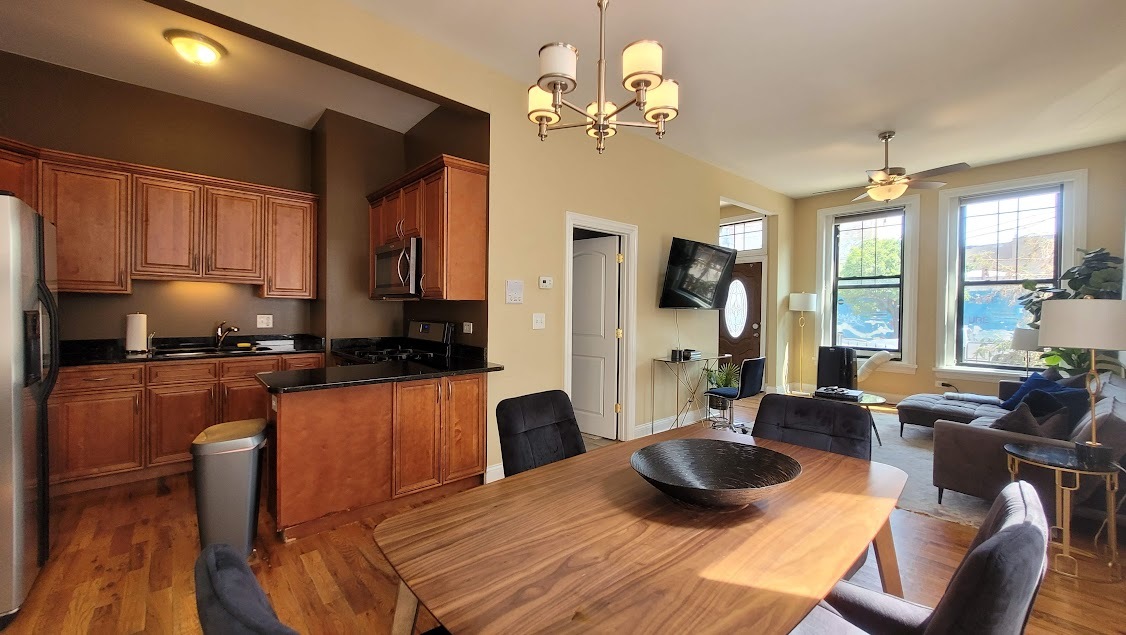 1612 West 17th Street, Unit 1 Chicago, IL 60608 - Photo 8 of 10