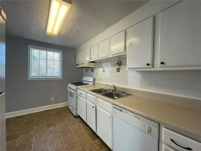 $1,900 | 1001 Traymore Drive, Norcross, GA 30093