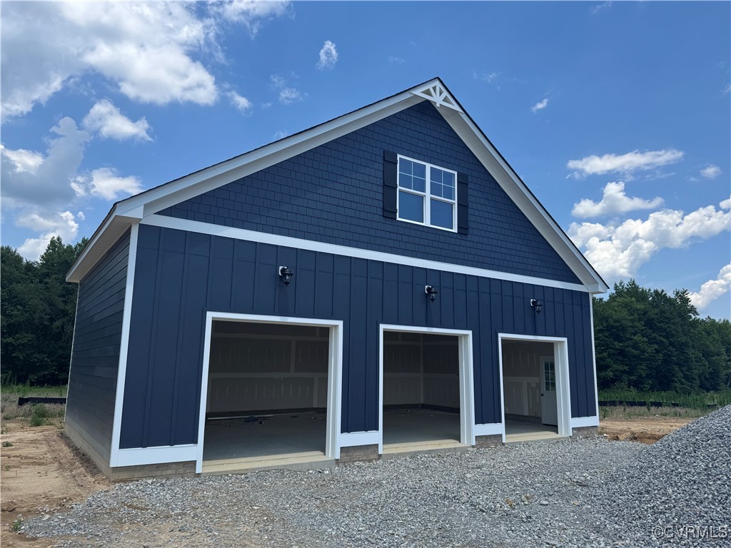 14280 Tower Road Beaverdam, VA 23015 - Photo 3 of 7 a front view of a house with yard