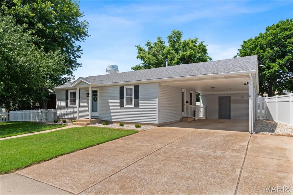 105 Gardner Street Waterloo, IL 62298 - Photo 2 of 23 Gallery Image 2