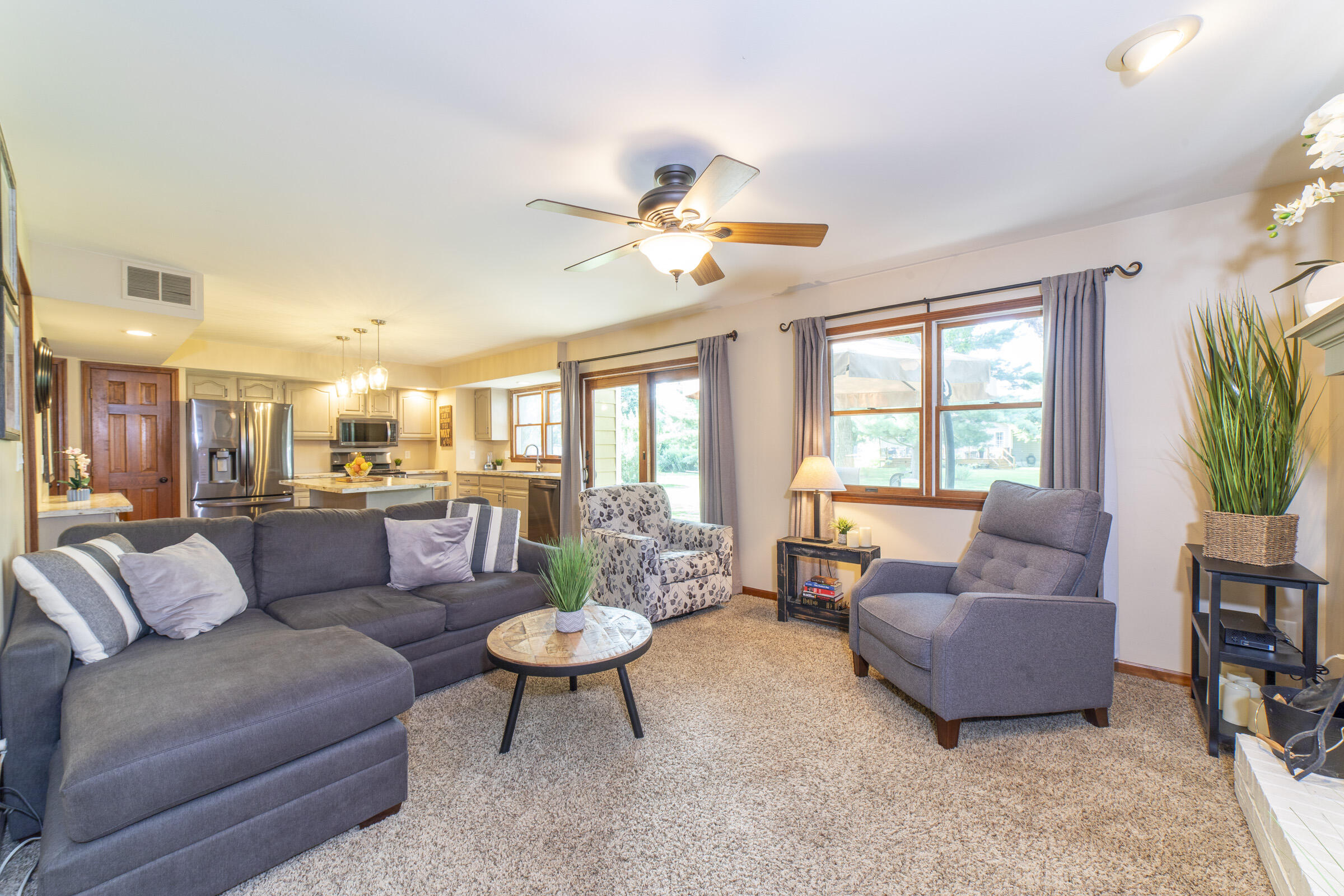 910 Read Drive Chesterton, IN 46304 - Photo 22 of 57 a living room with furniture and a large window