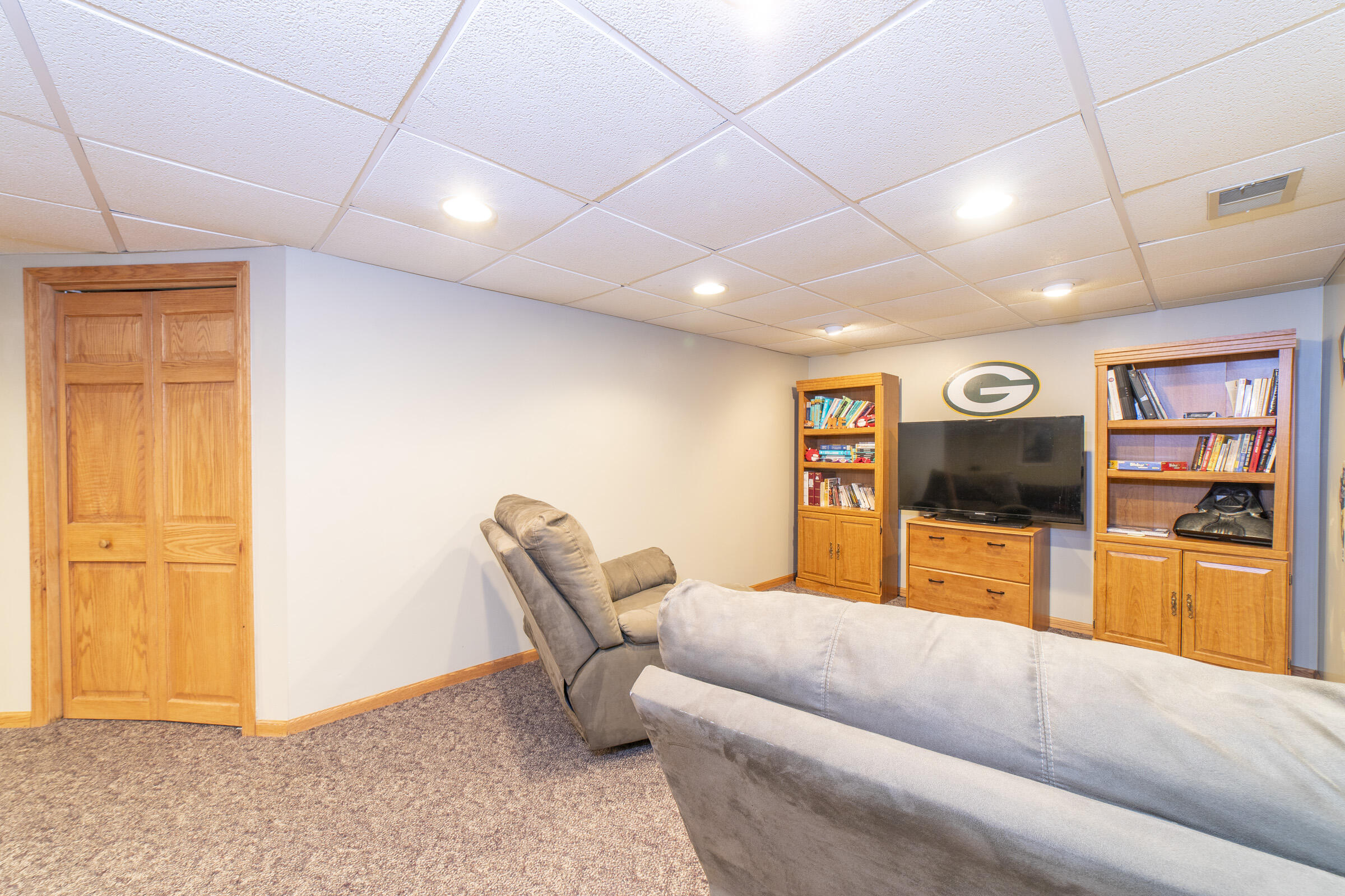 910 Read Drive Chesterton, IN 46304 - Photo 38 of 57 2400x1600