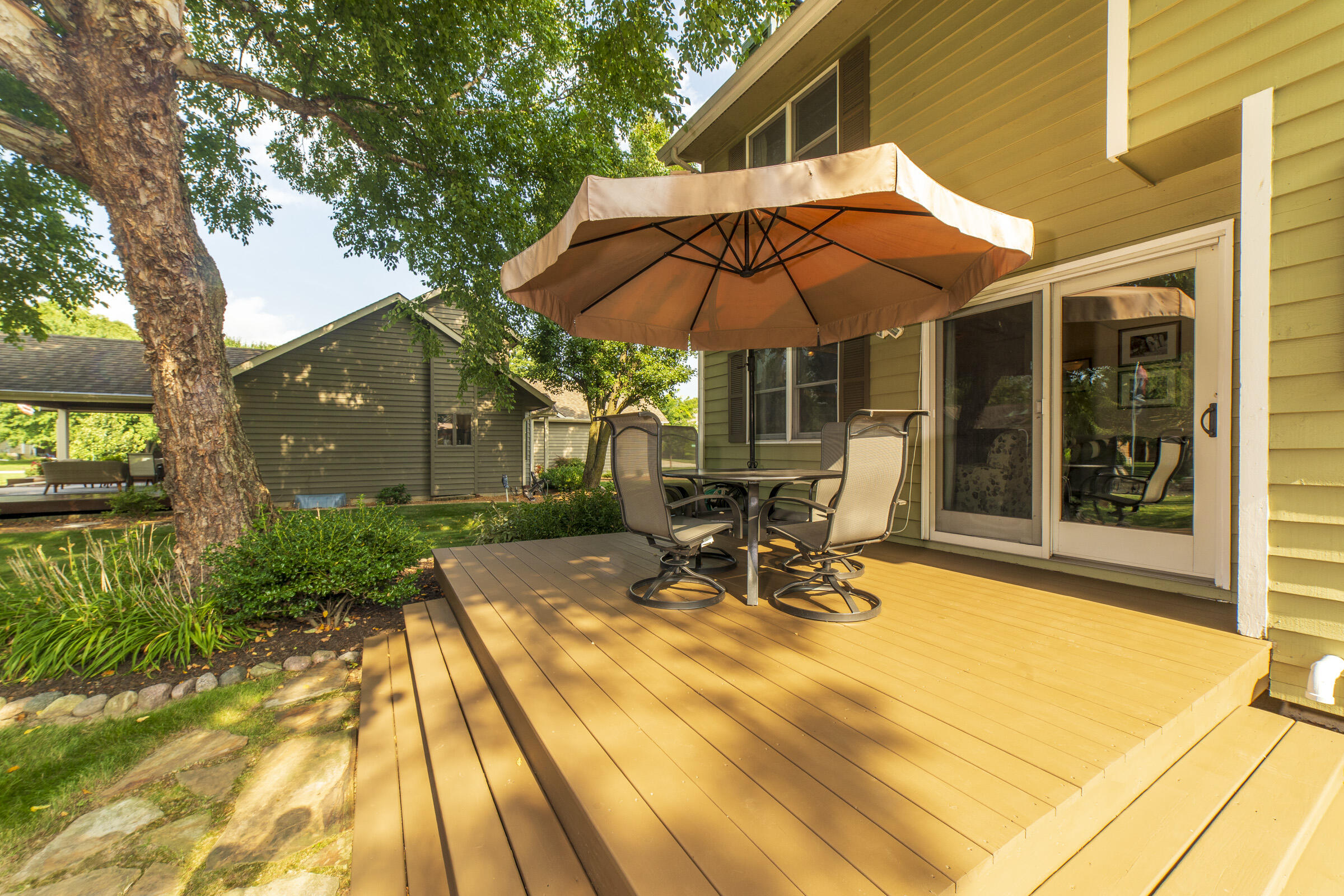 910 Read Drive Chesterton, IN 46304 - Photo 44 of 57 2400x1600