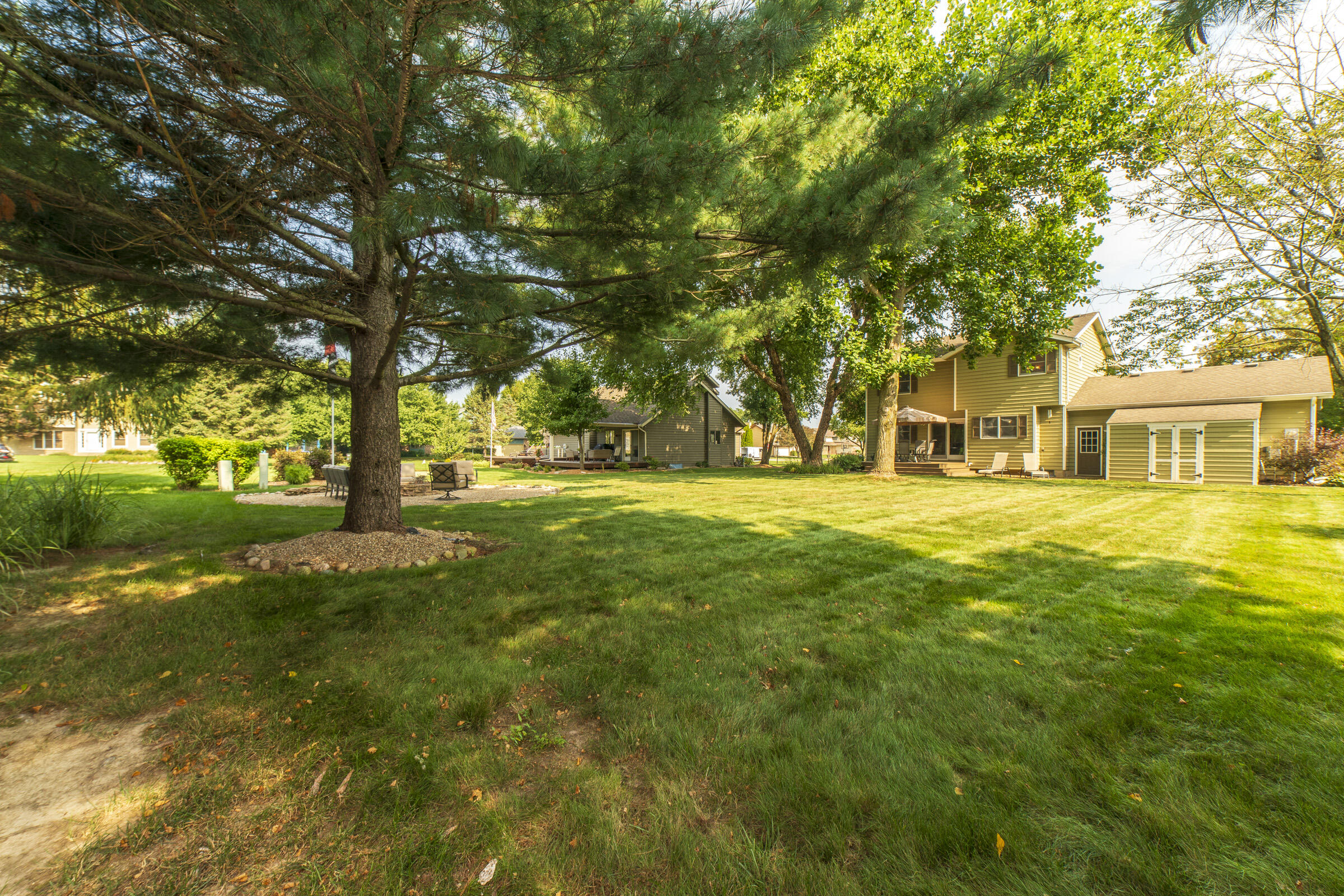 910 Read Drive Chesterton, IN 46304 - Photo 47 of 57 2400x1600