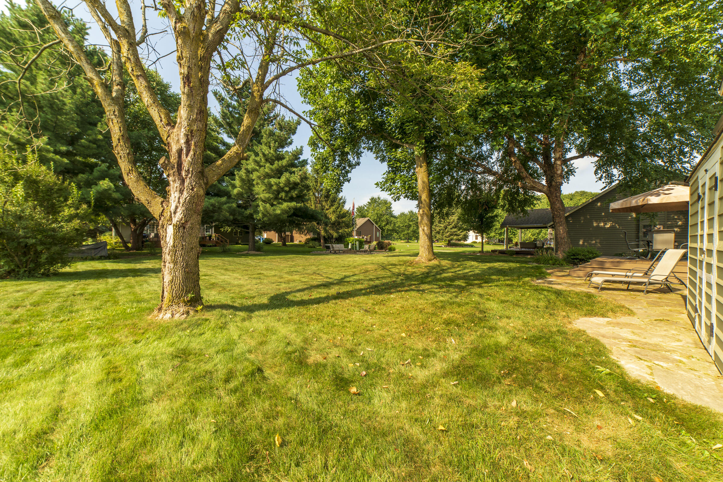 910 Read Drive Chesterton, IN 46304 - Photo 48 of 57 a view of yard with swimming pool