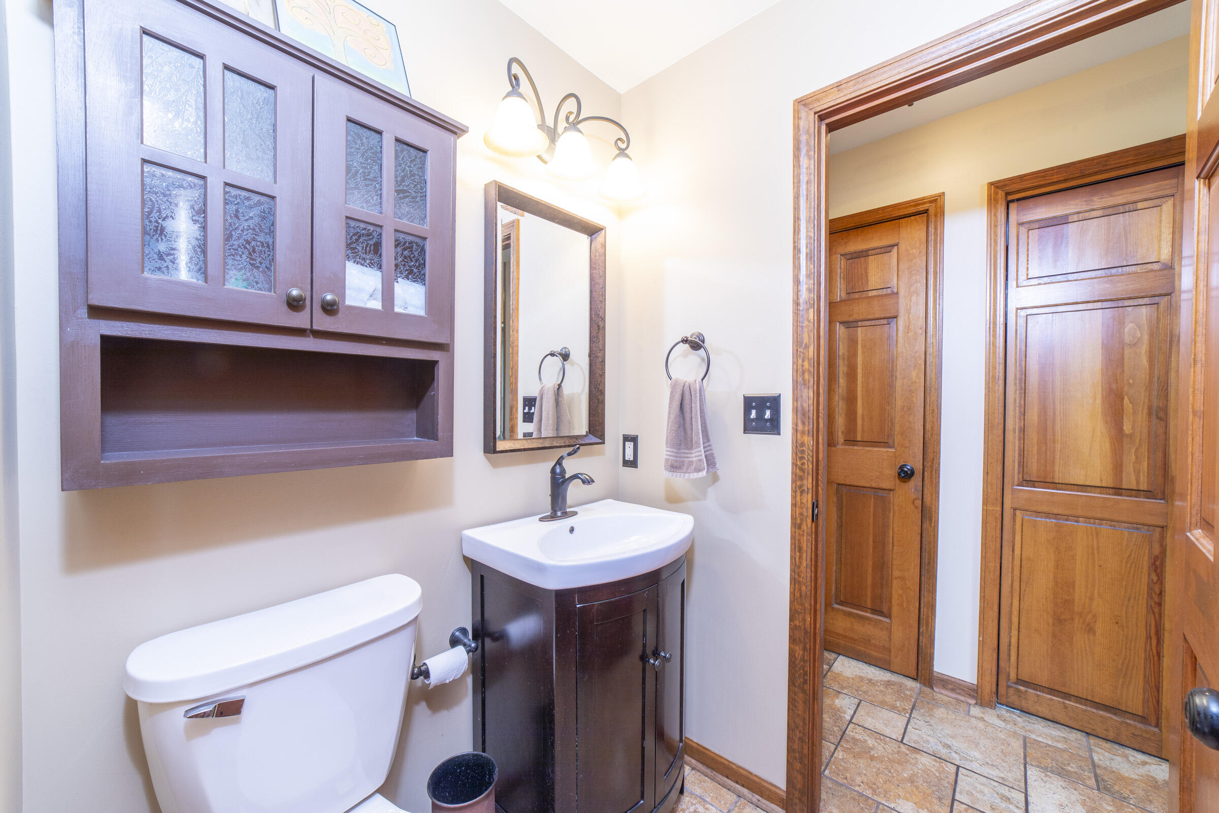 910 Read Drive Chesterton, IN 46304 - Photo 8 of 57 a bathroom with a sink a toilet and shower