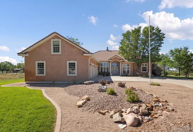 $559,000 | 5 College Court, La Junta, CO 81050