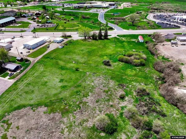 $955,000 | 1530 West Main Street, Lander, WY 82520