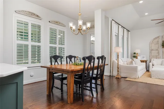 a view of a garden with trees