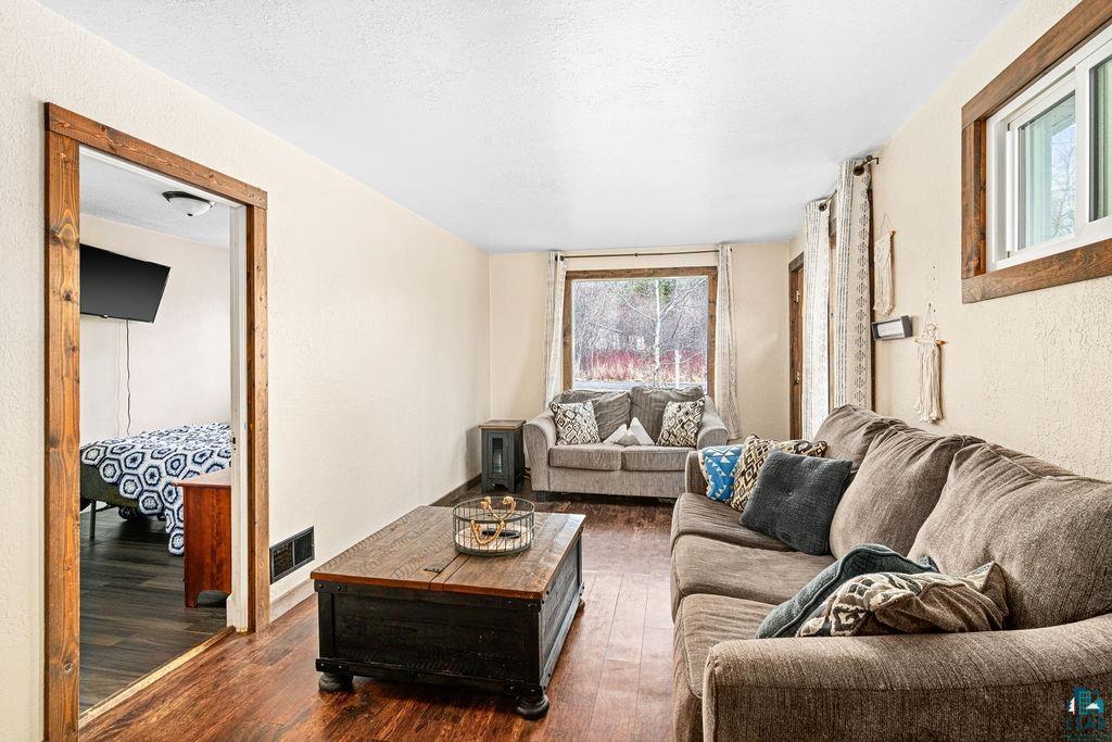 4705 Vermilion Road Duluth, MN 55803 - Photo 3 of 39