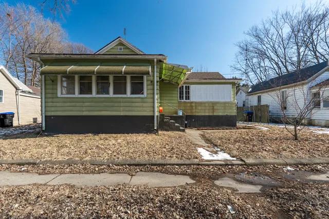 $30,000 | 1313 Ewing Street, Bloomington, IL 61701