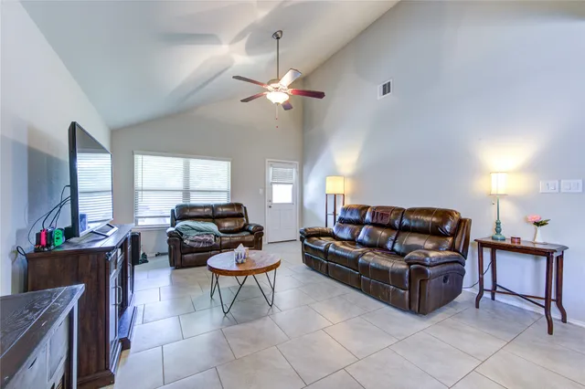 $2,150 | 23726 Bluewood Trace, Tomball, TX 77375