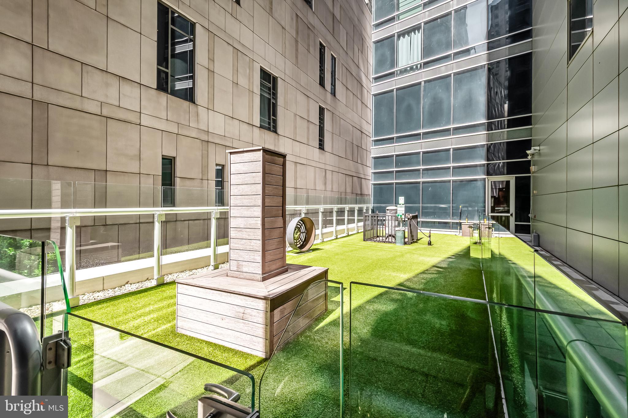 1414 South Penn Square, Unit 18B Philadelphia, PA 19102 - Photo 50 of 52 On-site dog park