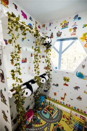 $675,000 | 1015 Nesthorn Drive, Crestline, CA 92325