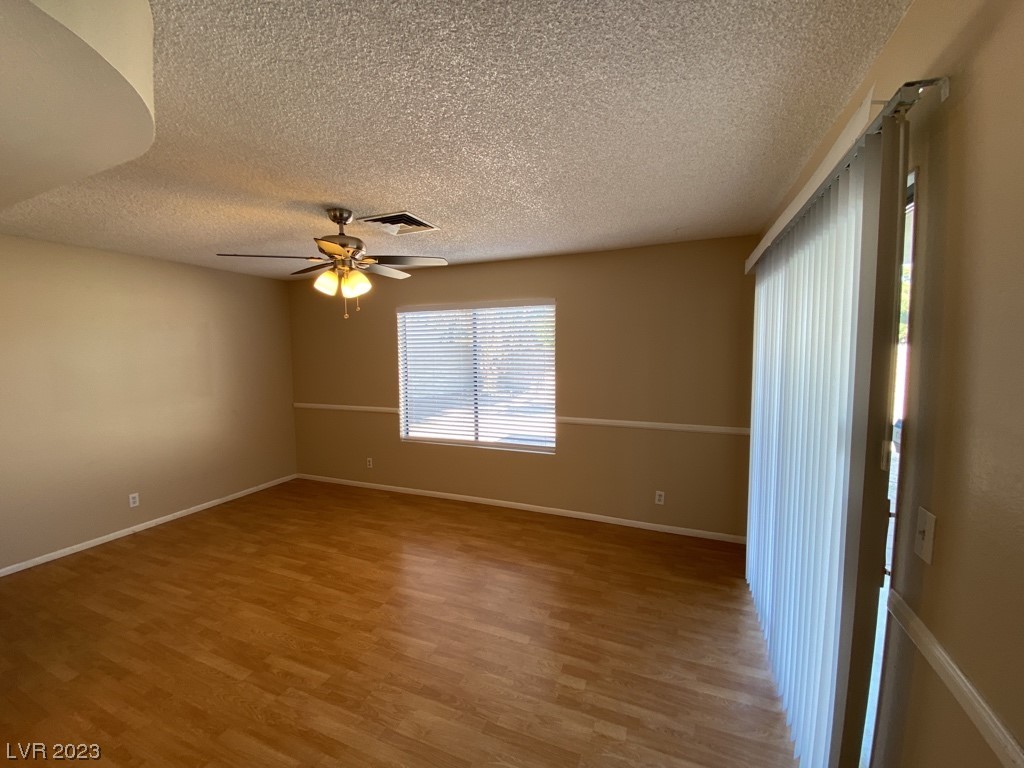 511 Grimsby Avenue Henderson, NV 89014 - Photo 13 of 54