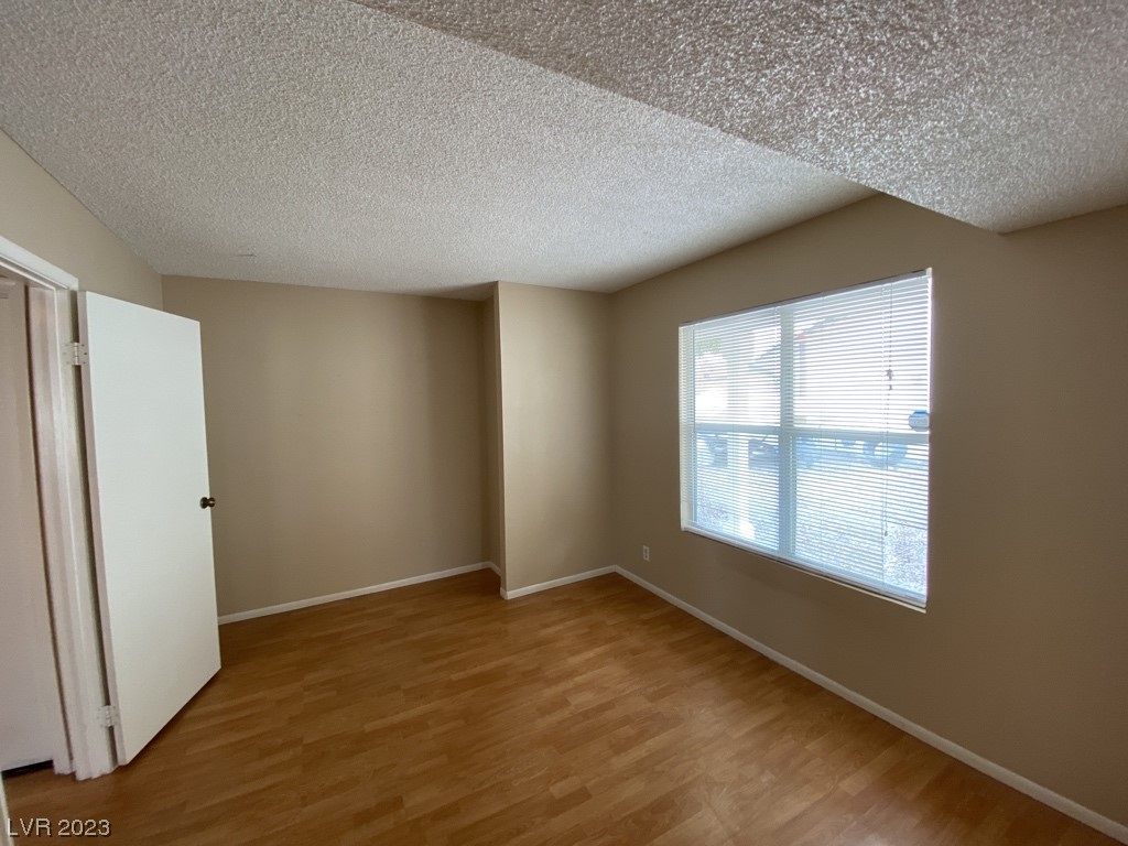 511 Grimsby Avenue Henderson, NV 89014 - Photo 16 of 54