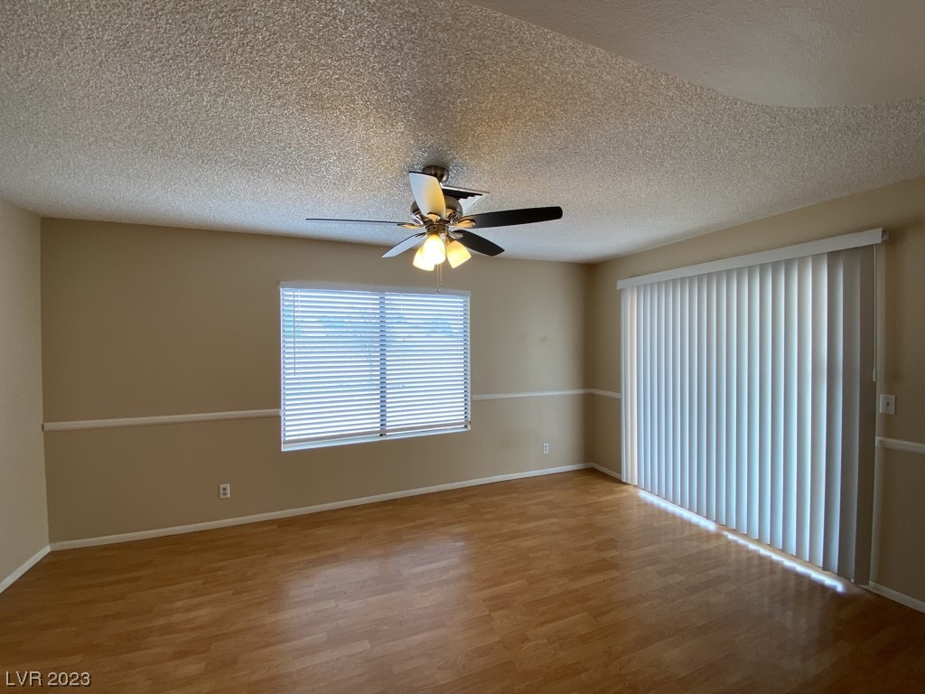 511 Grimsby Avenue Henderson, NV 89014 - Photo 23 of 54