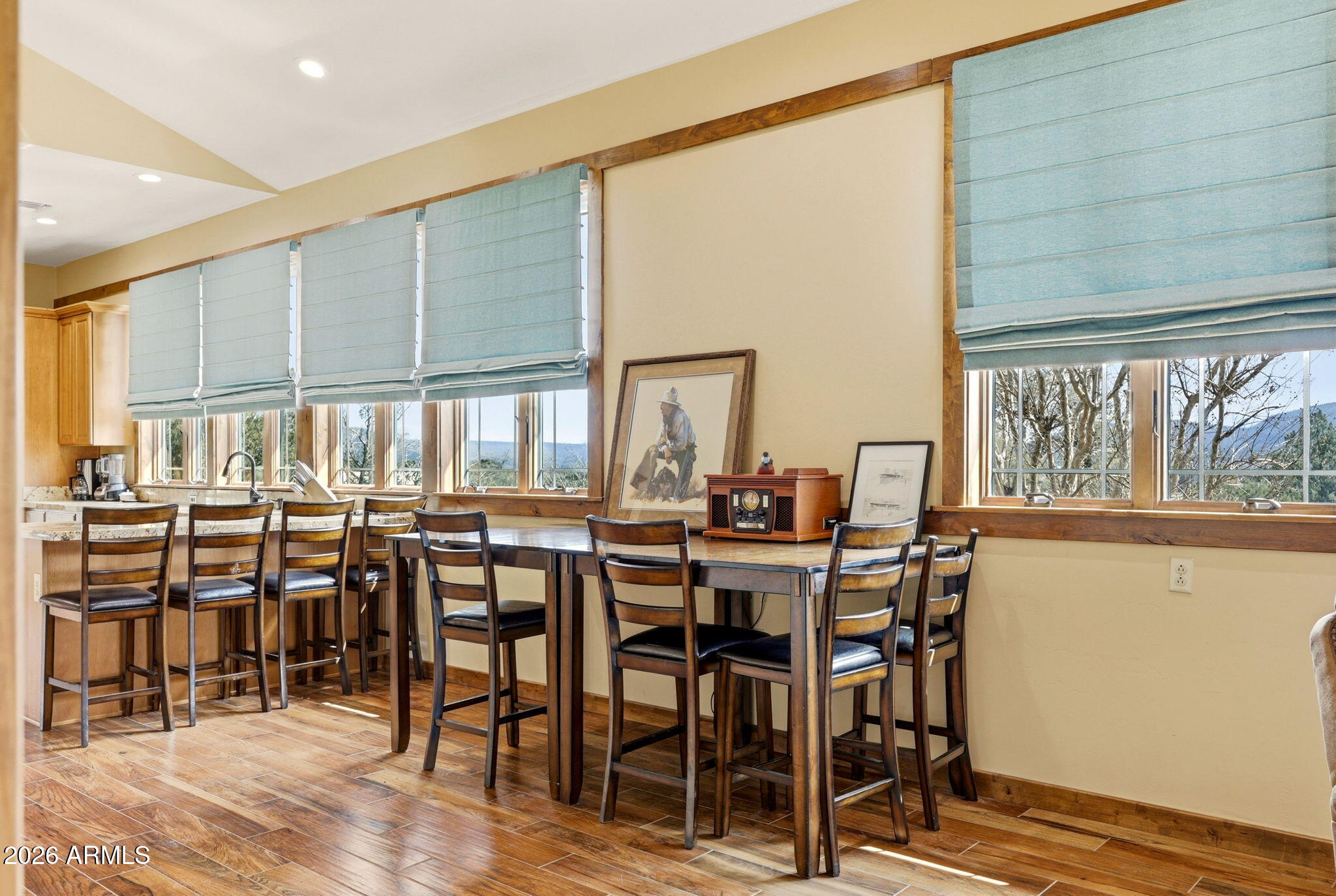 84 Mail Trail Road Young, AZ 85554 - Photo 11 of 57 Main Res Int Great Rm Dining area